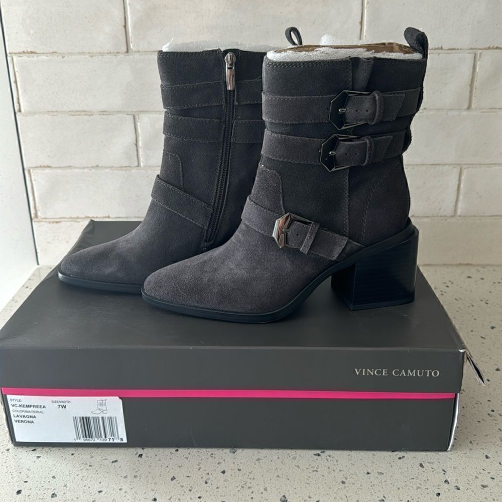 Vince Camuto Kempreea Gray Suede Buckles Mid-Shaft Boots Block Heel Zip 7 Wide